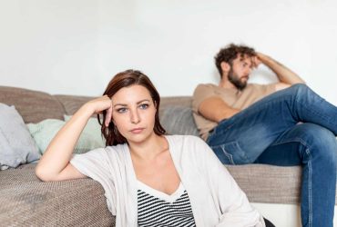 Γιατι δεν του σηκωνεται μαζι μου στεναχωρια και απογοητευση
