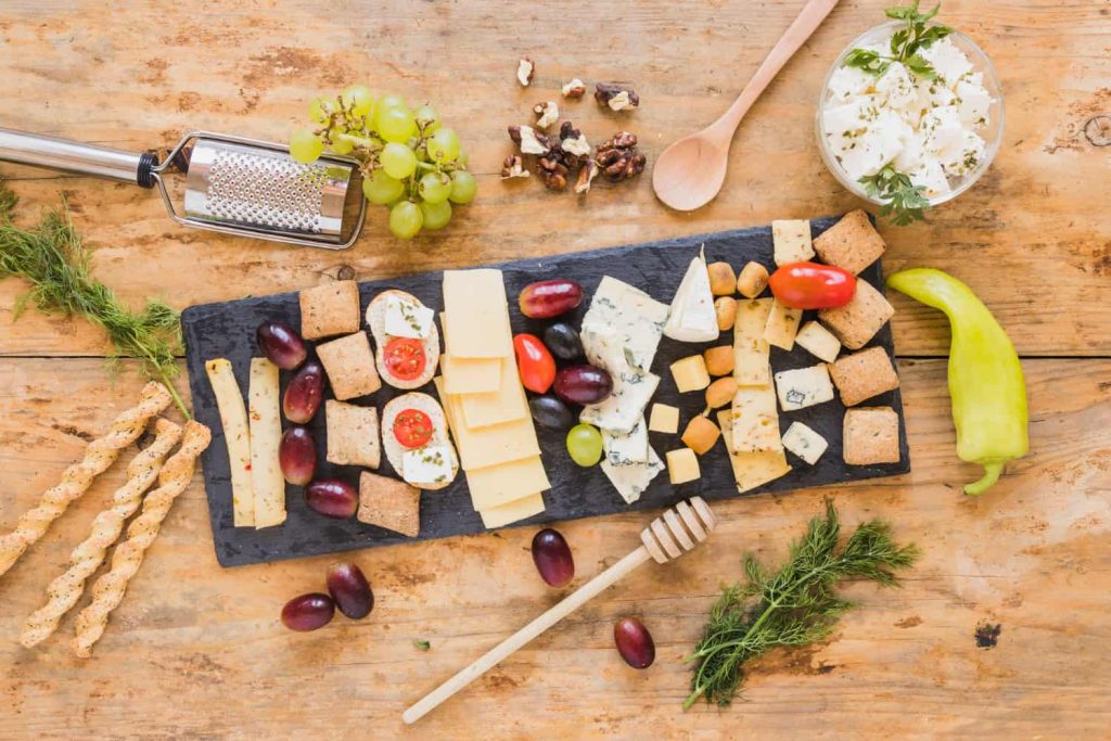 τι τυρια να βαλω σε πλατω τυριων, οργανωμενο πλατω τυριων