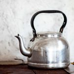 Πωσ να καθαρισω τα αλατα απο τον βραστηρα ευκολα και γρηγορα;