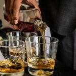Ποτε χαλαει το ουισκι; οι 5 τροποι για να καταλαβεισ οτι το ουισκι εχει χαλασει