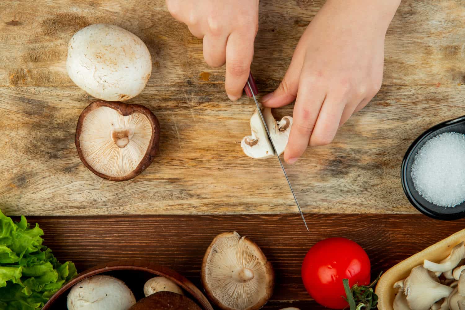 πωσ καθαριζουμε τα μανιταρια σωστα και γρηγορα