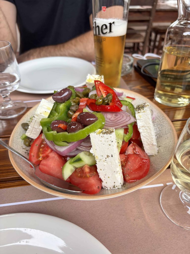 αρχοντικο του λεκκα μενου και αξιολογηση χωριατικη σαλατα